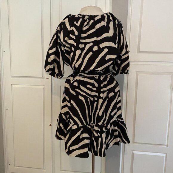 Oliphant Dress Tan And Black With Belt Stretch Waist - Picture 4 of 8